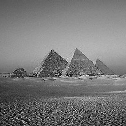 Les pyramides et le plateau de Gizeh