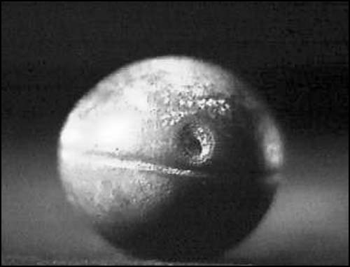 Des sphères métalliques datant de 2,8 milliards d'années dans les anomalies archéologiques sphere1